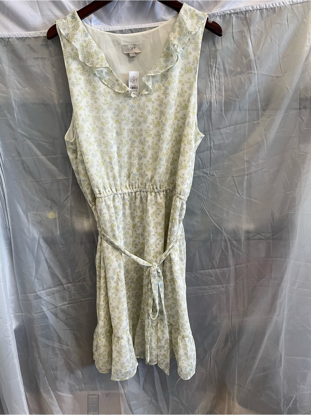 LOFT New With Tags Pastel Green Yellow Floral Mini Dress Size 18